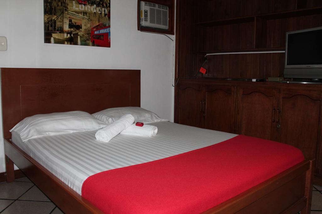 Pasadena Hostel Cali Ngoại thất bức ảnh